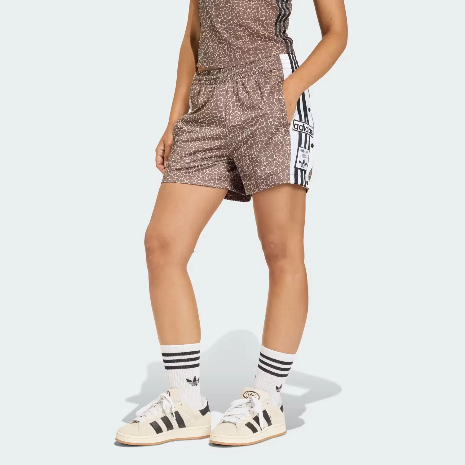 Шорты повседневные с принтом Adidas Originals Earth Tone/Stone Khaki — фото 4