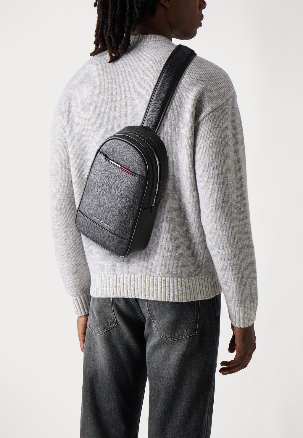 

Сумка через плечо CENTRAL SLING BAG - Across body bag Tommy Hilfiger, черный