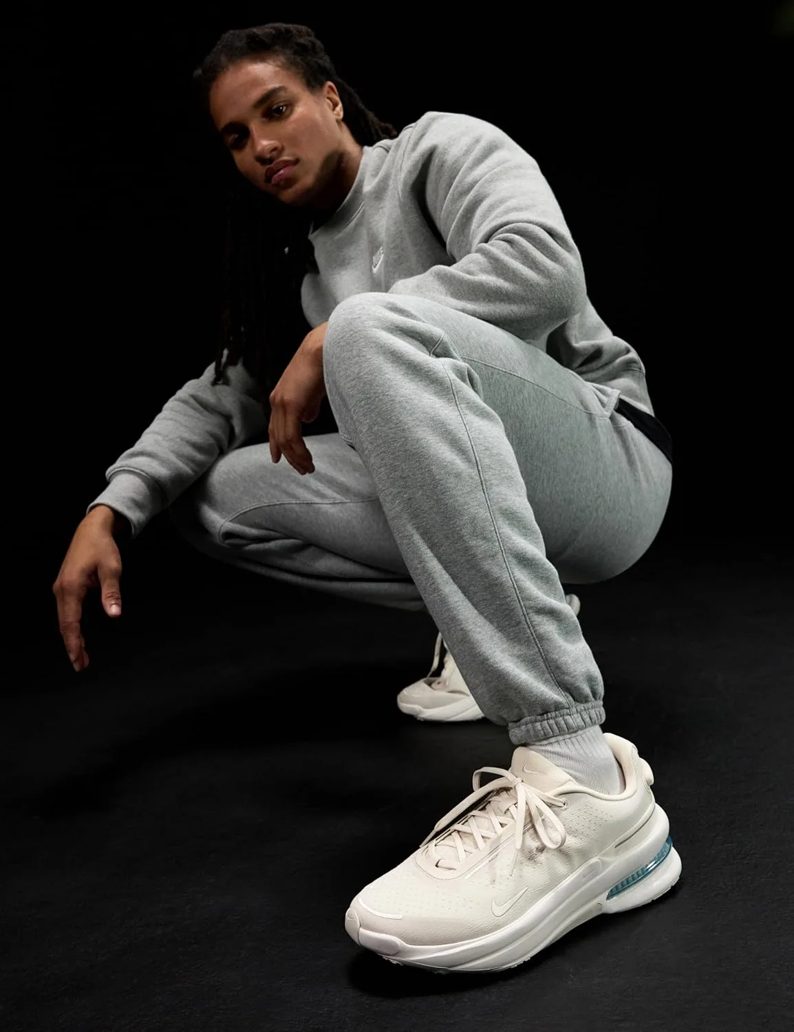 Мужские кроссовки Nike Air Zoom Upturn SC IB2746, светло-коричневый/бирюзовый — фото 2