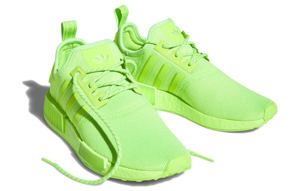 Кроссовки nmd_r1 Adidas, зеленый — фото 2