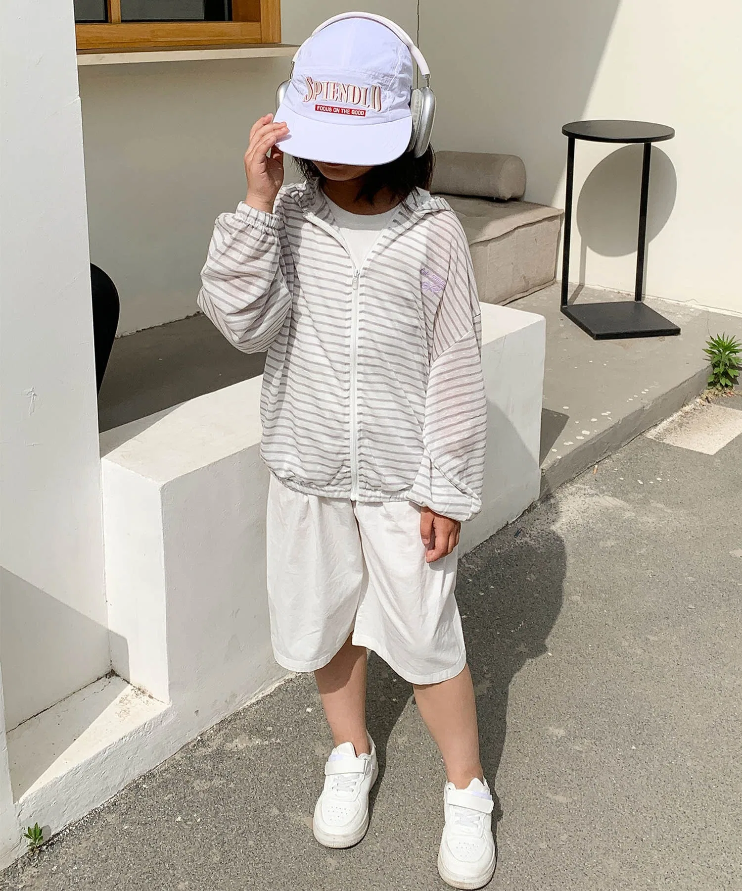 【aimoha-KIDS-】Легкая полосатая толстовка на молнии (SS) — фото 4