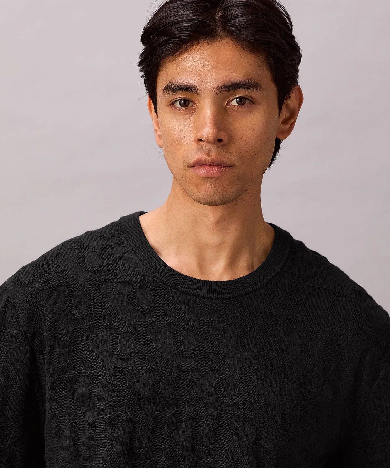 Свитер Calvin Klein Jeans с монограмным принтом, длинный рукав, офф-вайт — фото 4