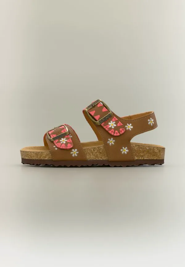 Сандалии Friboo, Camel