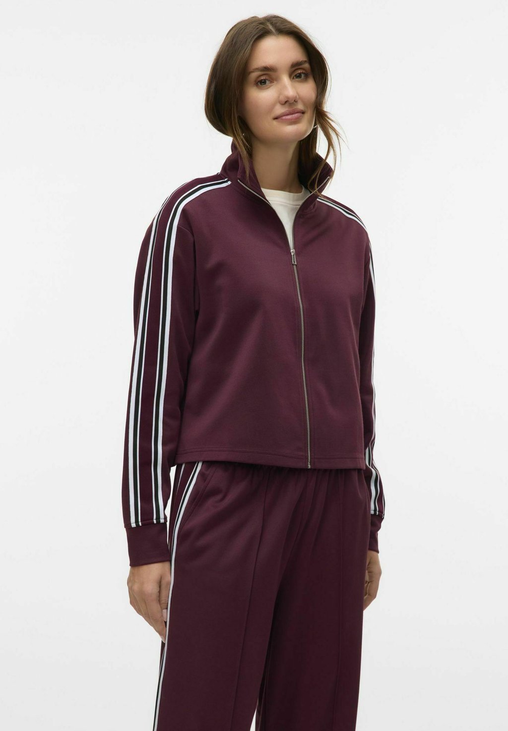 

Толстовка на молнии VMVIVIEN Vero Moda, бургундия