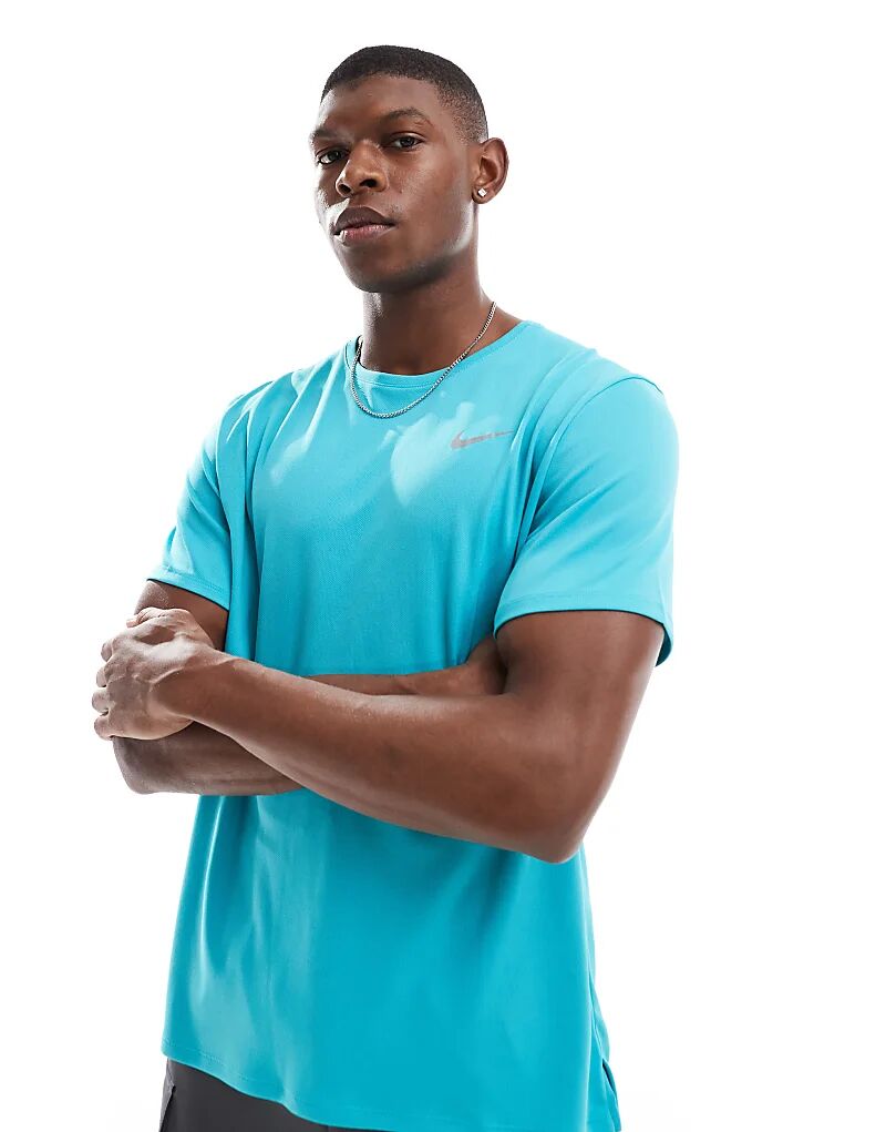 

Футболка Miler Dri-FIT бирюзового цвета Nike Running
