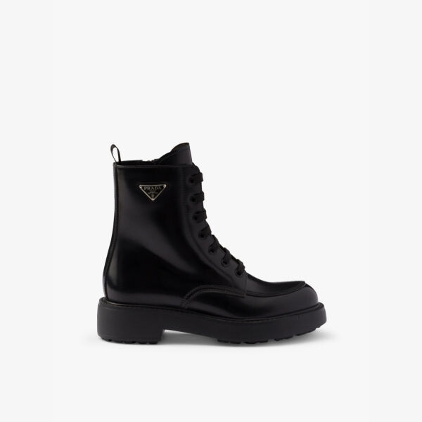 

Боевые ботинки Brand-Plaque из матовой кожи Prada, черный