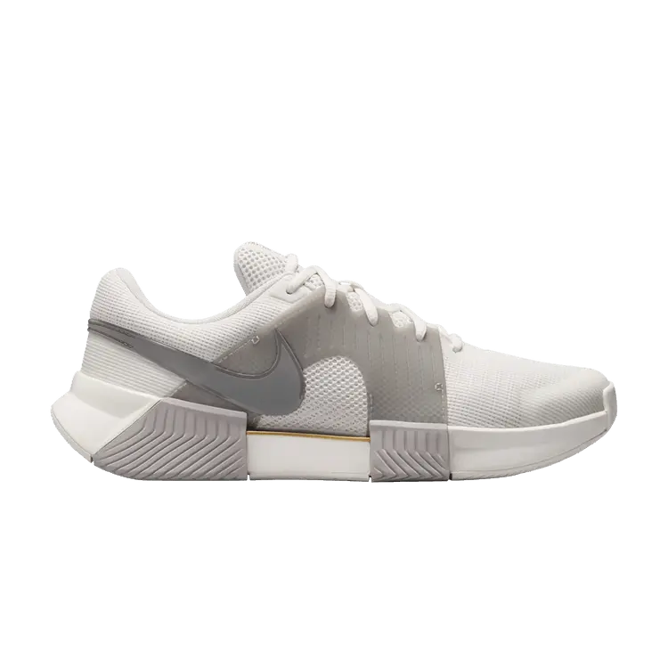 

Кроссовки Zoom GP Challenge 1 Premium HC 'Gold Flair Pack', серый