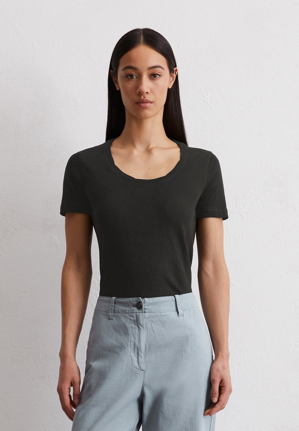 

Базовая футболка DEEP ROUND NECK TWISTED Marc O'Polo, черный