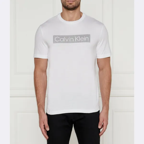 

Футболка стандартного кроя Calvin Klein, белый