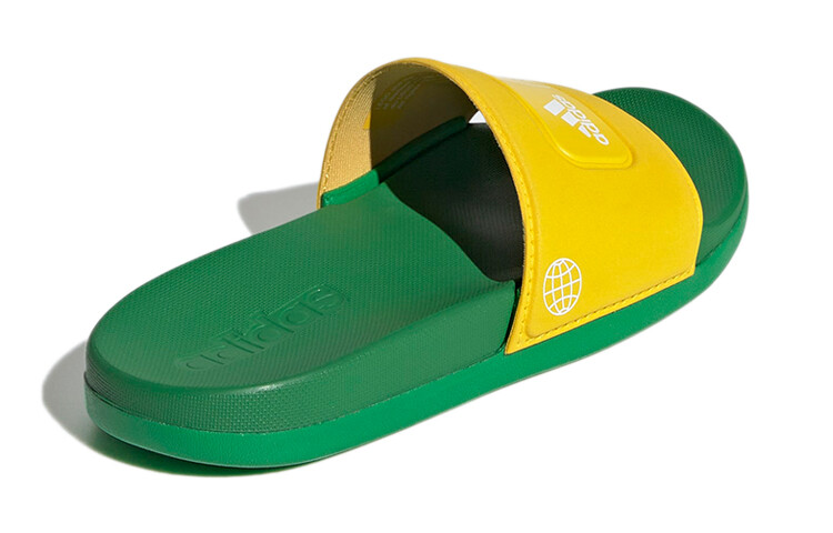 Детские шлепанцы Lego X Adilette Series Kids Yellow/Green Adidas — фото 4