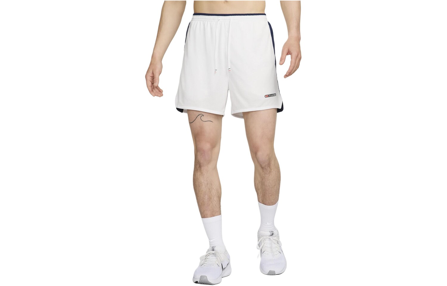 

Повседневные шорты мужские белые Nike, белый