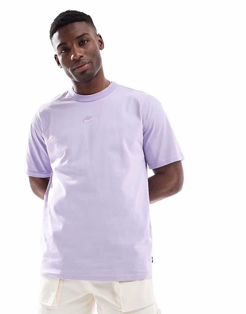 

Футболка Nike Premium Essentials сиреневого цвета