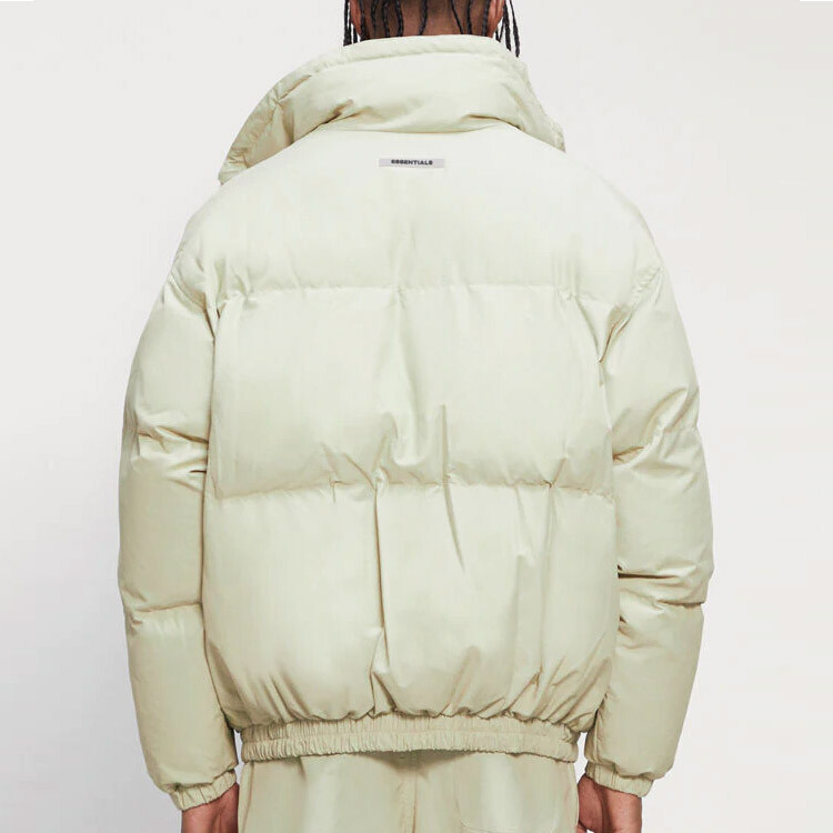 Стеганая куртка унисекс Bone White Fear Of God Essentials, белый — фото 4