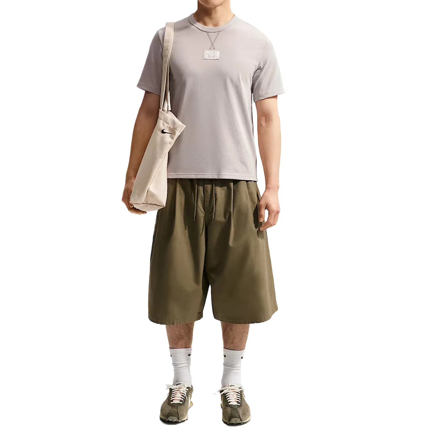 Футболка Sportswear мужская University Gray с круглым вырезом Nike