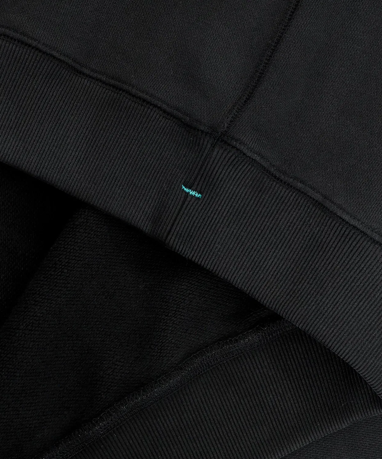 Свитшот EQT Wash Crew adidas Originals, черный — фото 4
