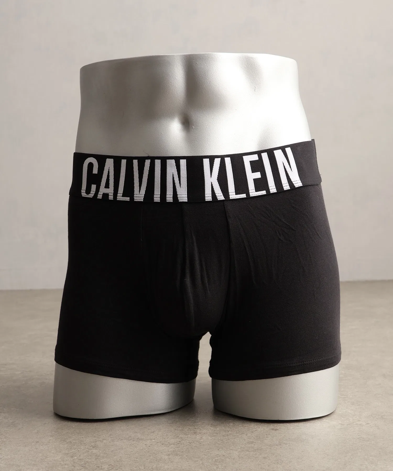 【Calvin Klein】Боксерские шорты с низкой посадкой и логотипом в одну точку, комплект из 3 штук — фото 4