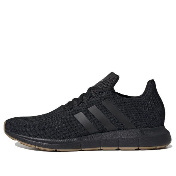 

Кроссовки Swift Run Adidas, черный