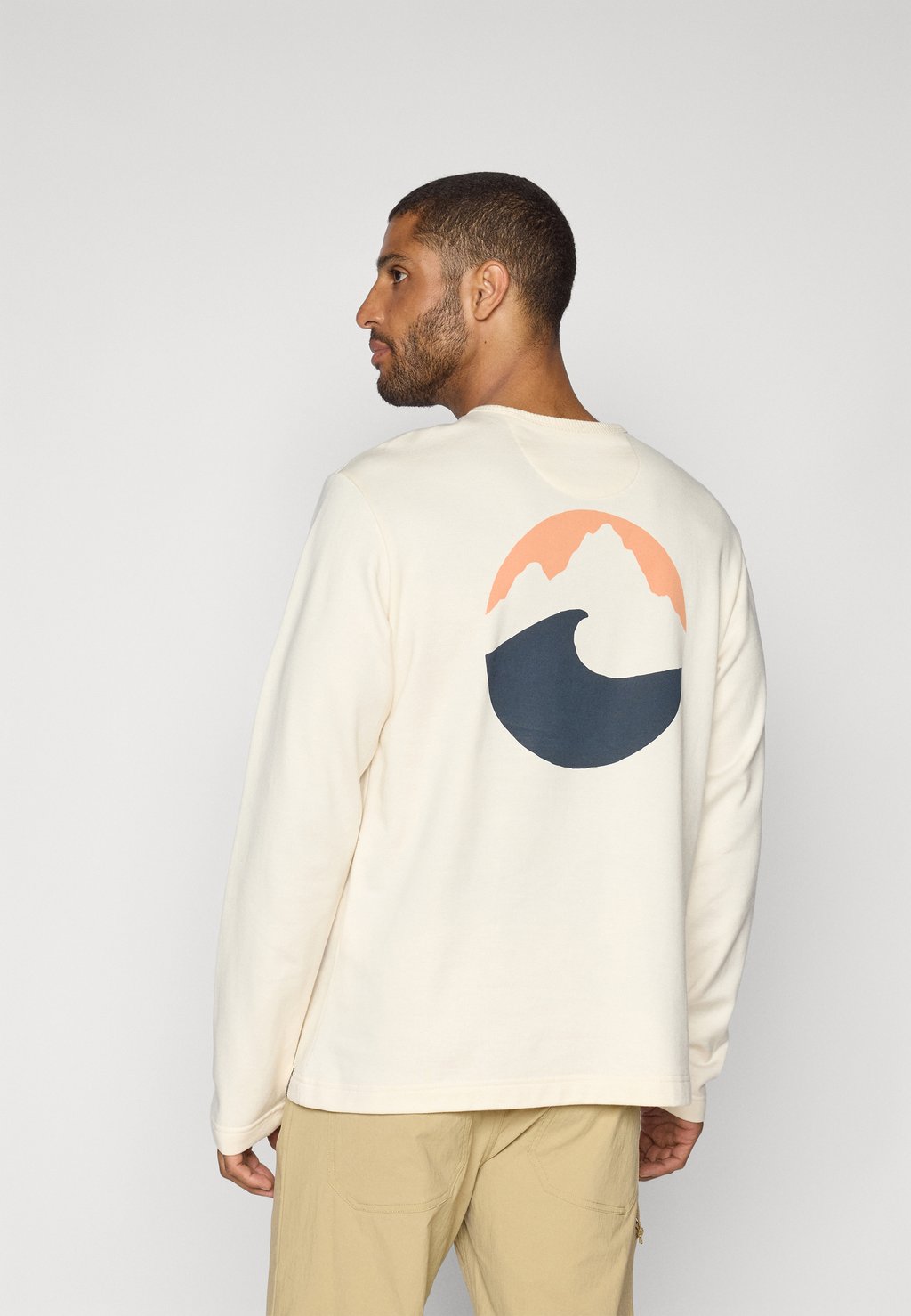 

Толстовка APPLIED IMAGINATION WILDRISE CREW Patagonia, бежевый