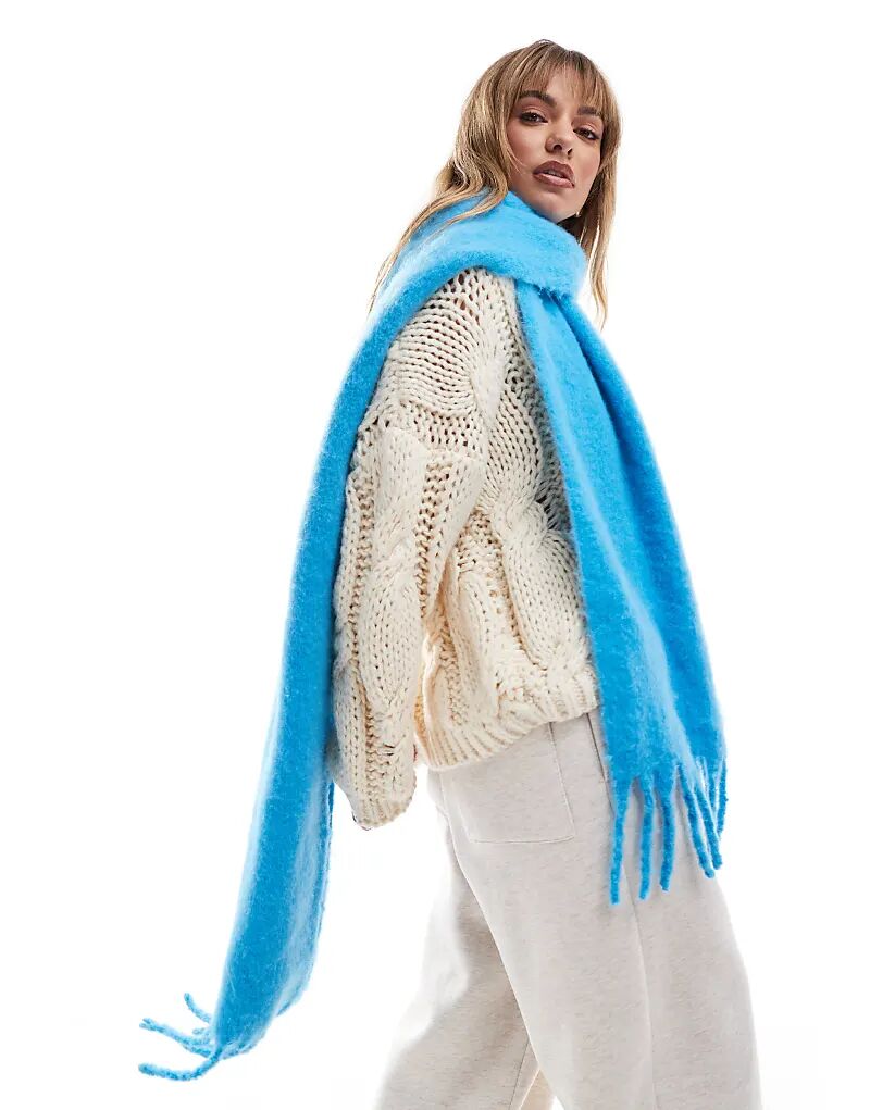 

Шарф с бахромой ASOS DESIGN ярко-синего цвета