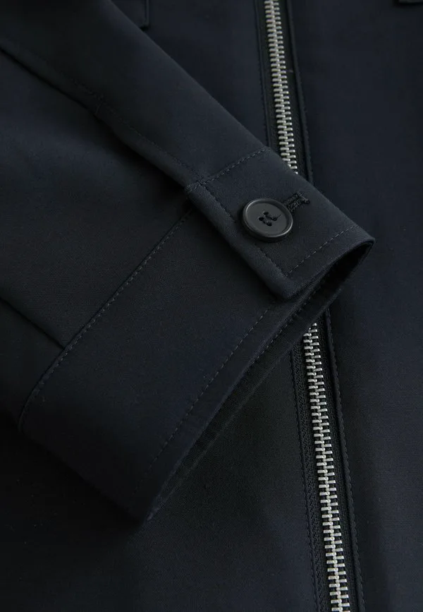 Универсальная легкая куртка из технической ткани стандартного кроя Next, Navy Blue — фото 4