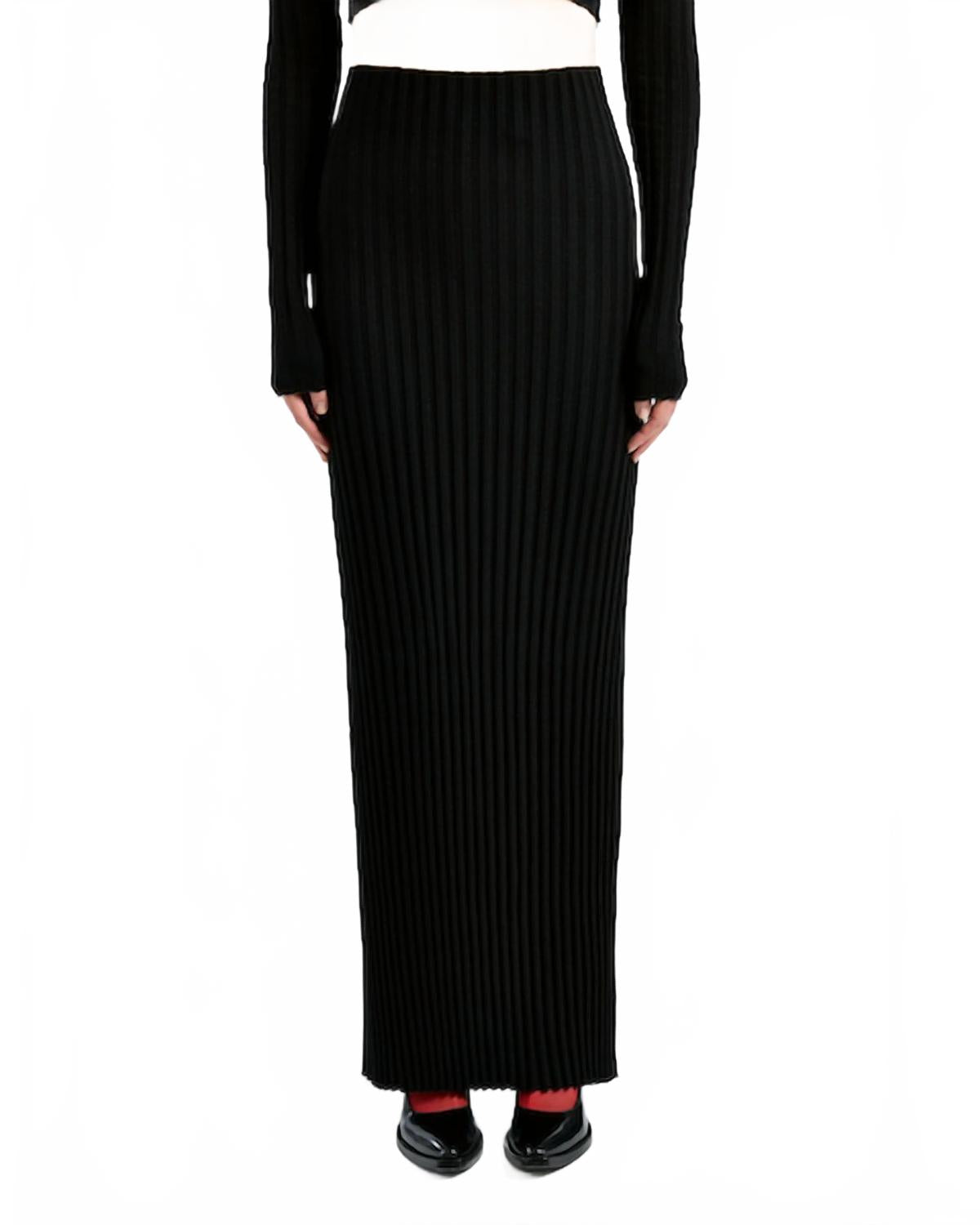 

Капри макси-юбка в насыщенном черном цвете Cotton Citizen