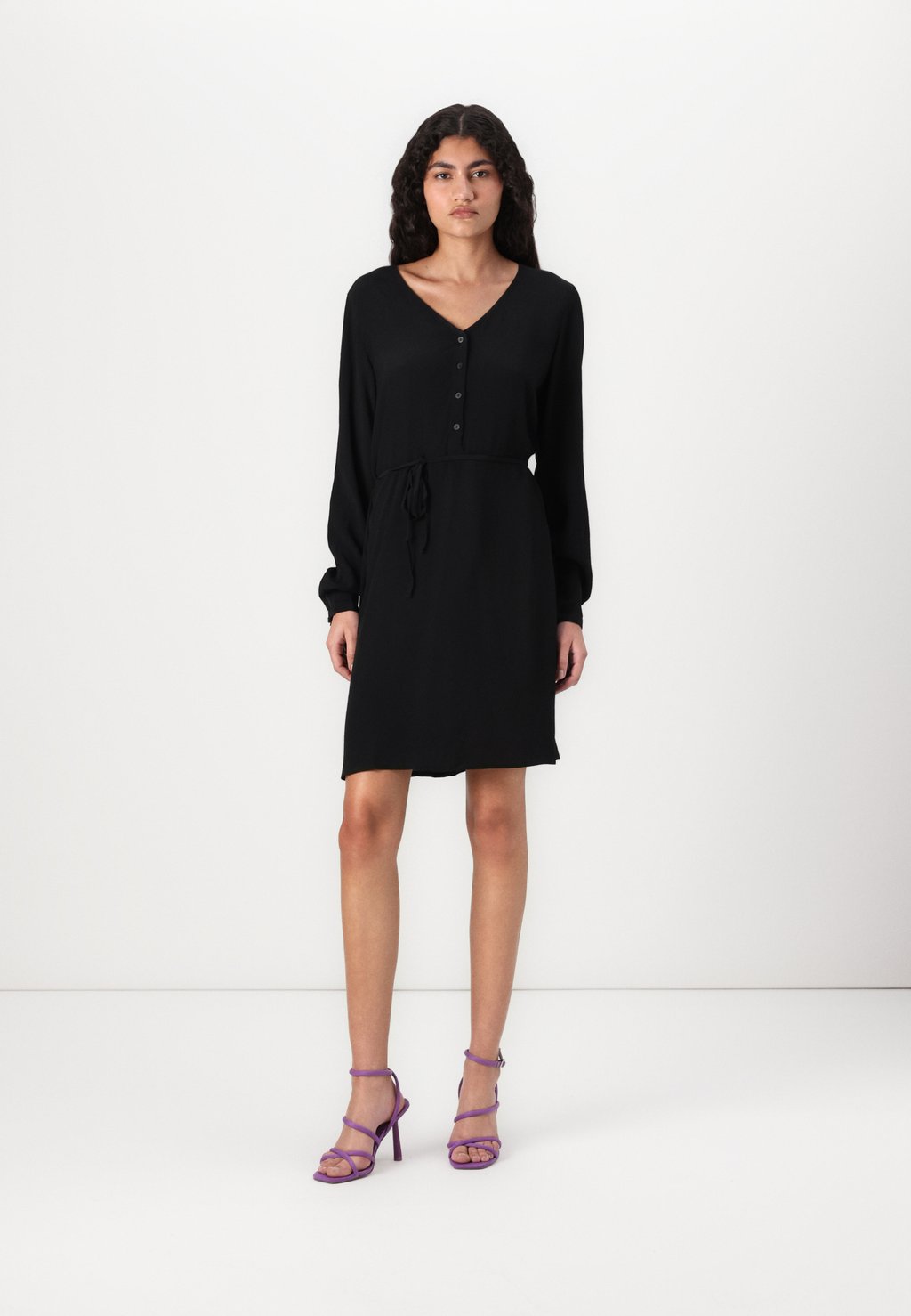 

Повседневное платье VIFINI V NECK SHORT DRESS VILA, черный
