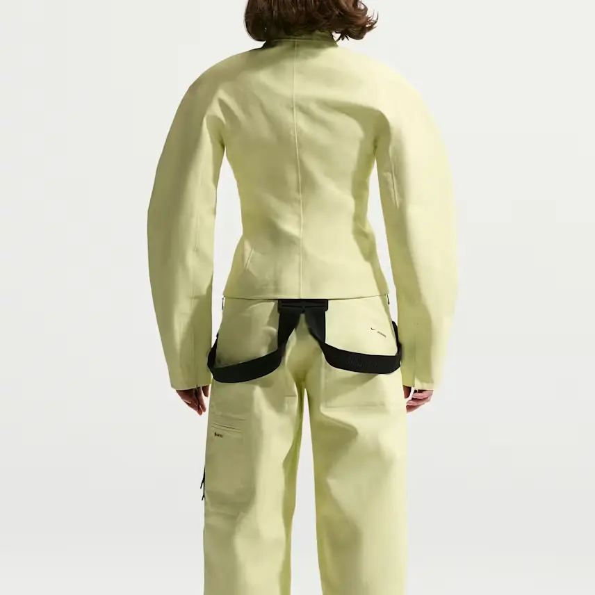 Женская куртка Jacquemus GORE-TEX Nike, светлый lemon желтый зеленый — фото 4