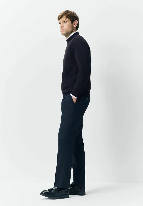 Классические брюки с гладкой текстурой и мягкой на ощупь поверхностью. Next, Navy Blue — фото 4