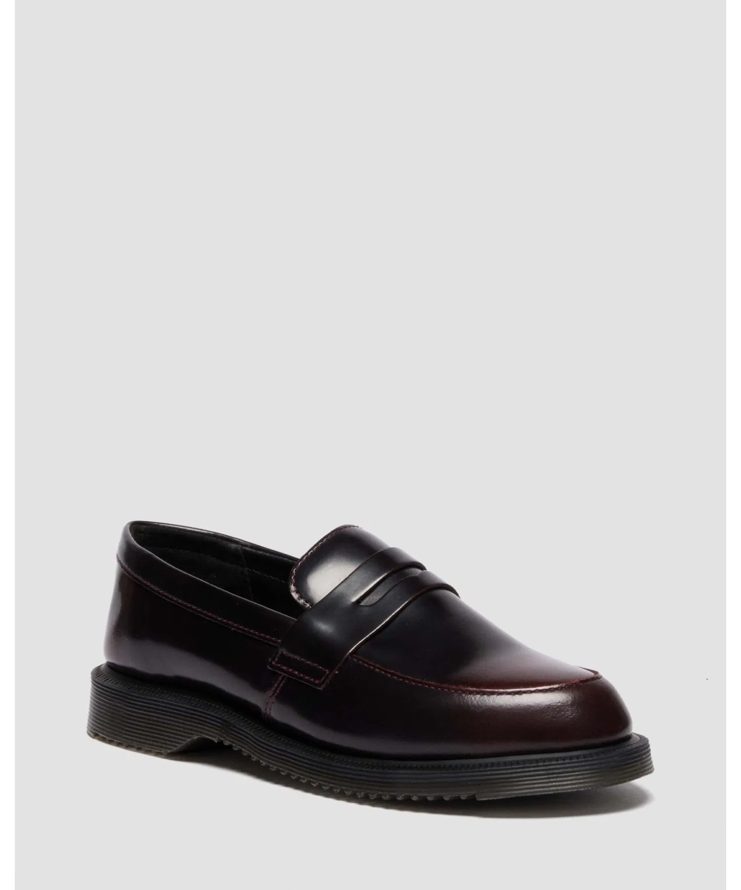 Унисекс кожаные лоферы Dr. Martens TEMARA с эффектом старения вишни