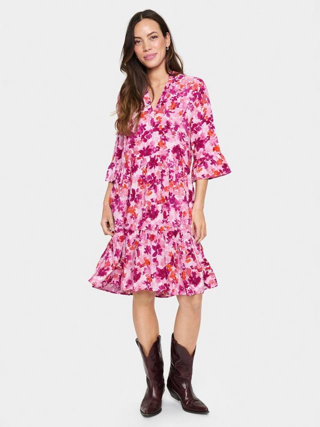 

Платье Eda Floral с ярусами Saint Tropez, Pink/Multi