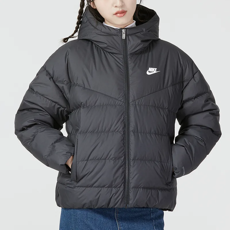 Nike Куртка WINDRUNNER Down женская черная — фото 4