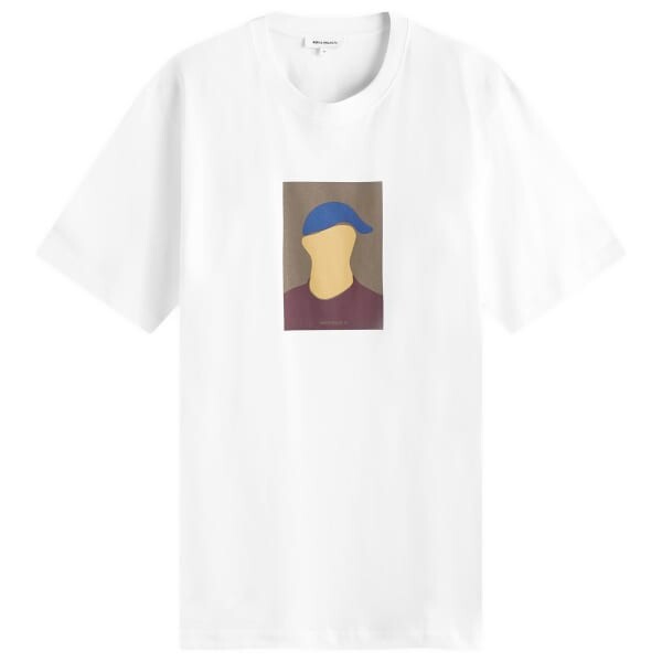 

Футболка с принтом кепки Йоханнеса Norse Projects, белый