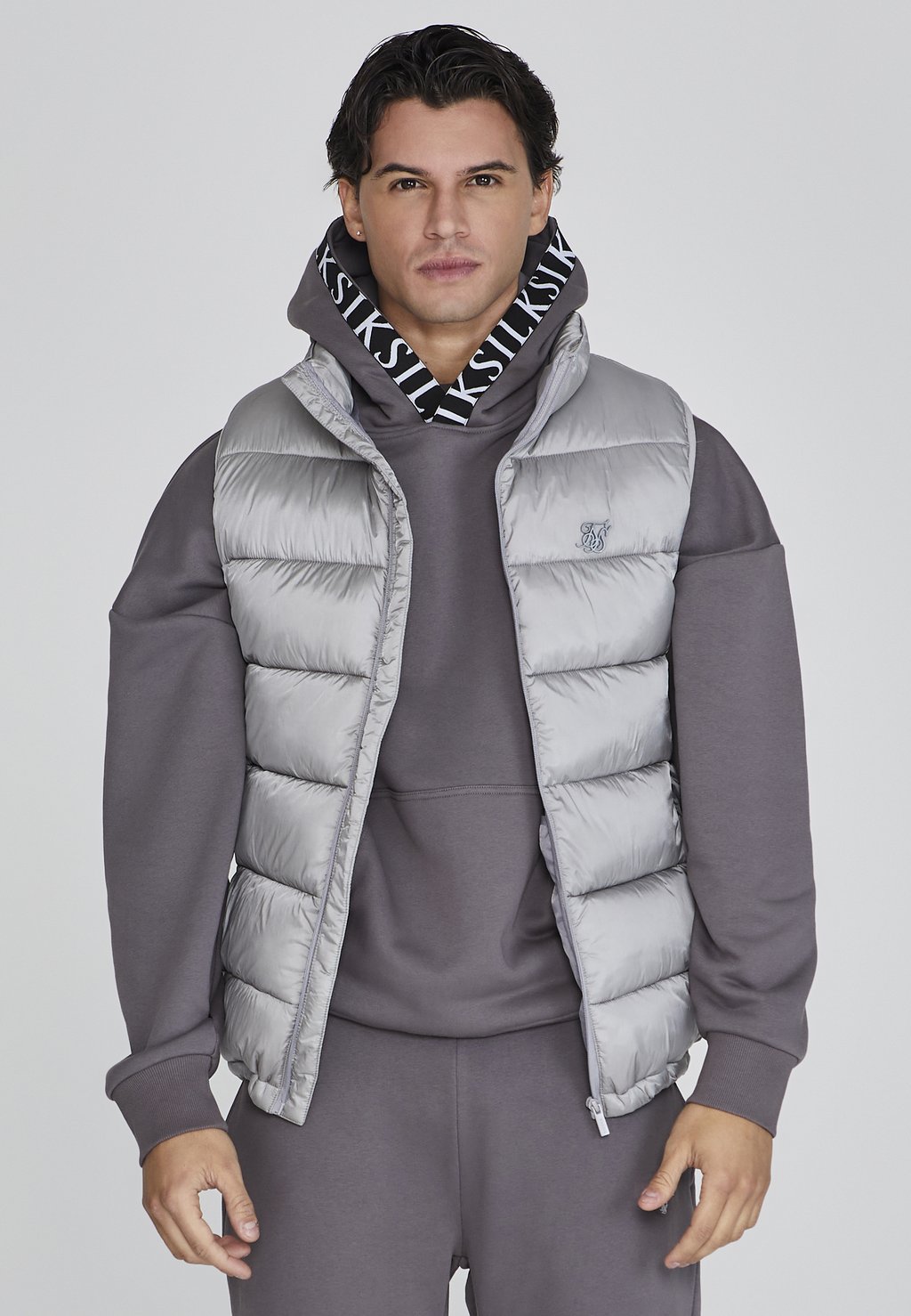 

Жилет SIKSILK, серый