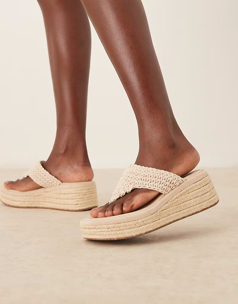 ASOS DESIGN Тукан крючком плетеные босоножки на танкетке натурального цвета