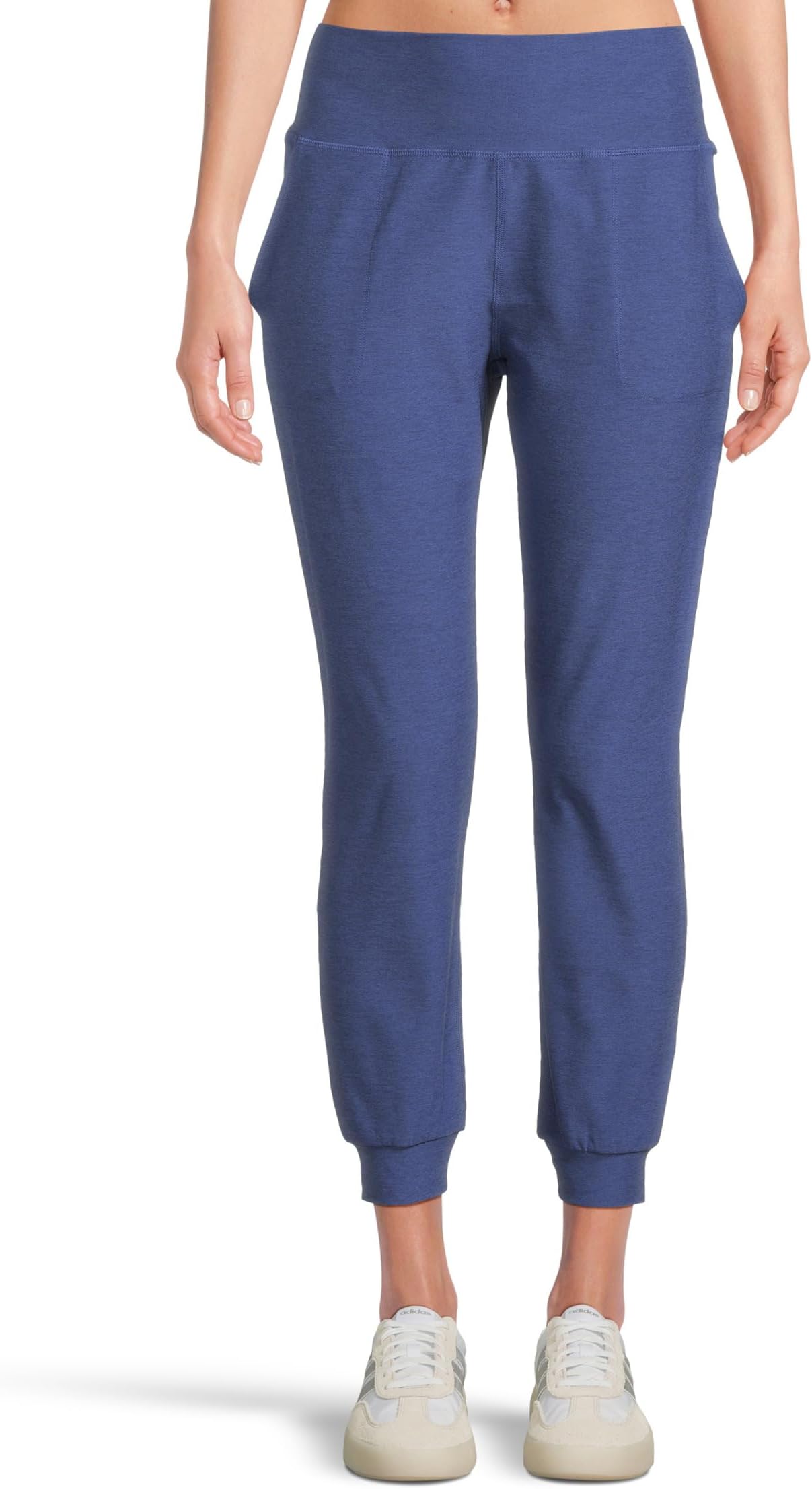 

Брюки Beyond Yoga Spacedye Midi Joggers, цвет Eternal Blue Heather