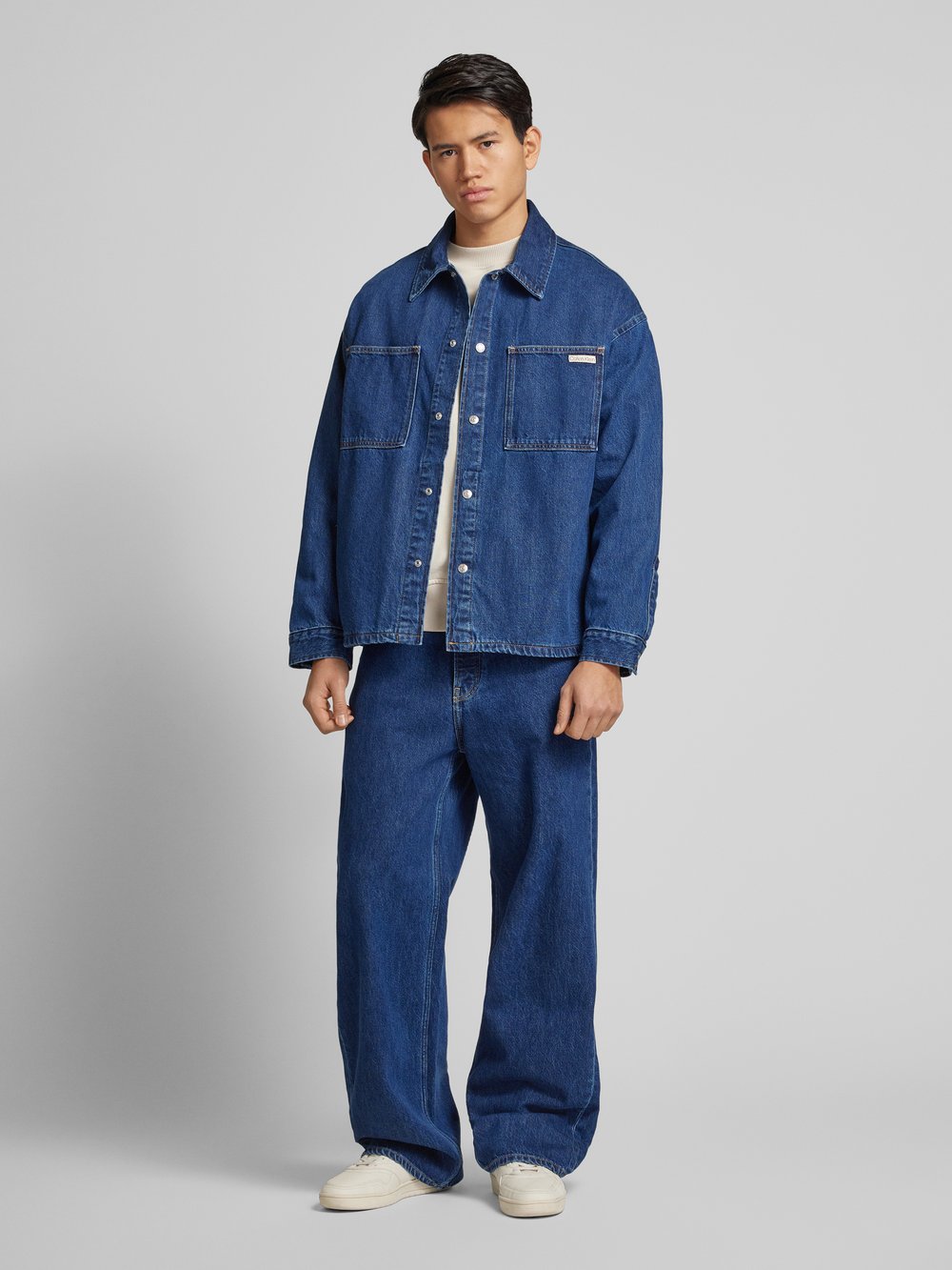 

Джинсы свободного кроя с пятью карманами Calvin Klein Jeans