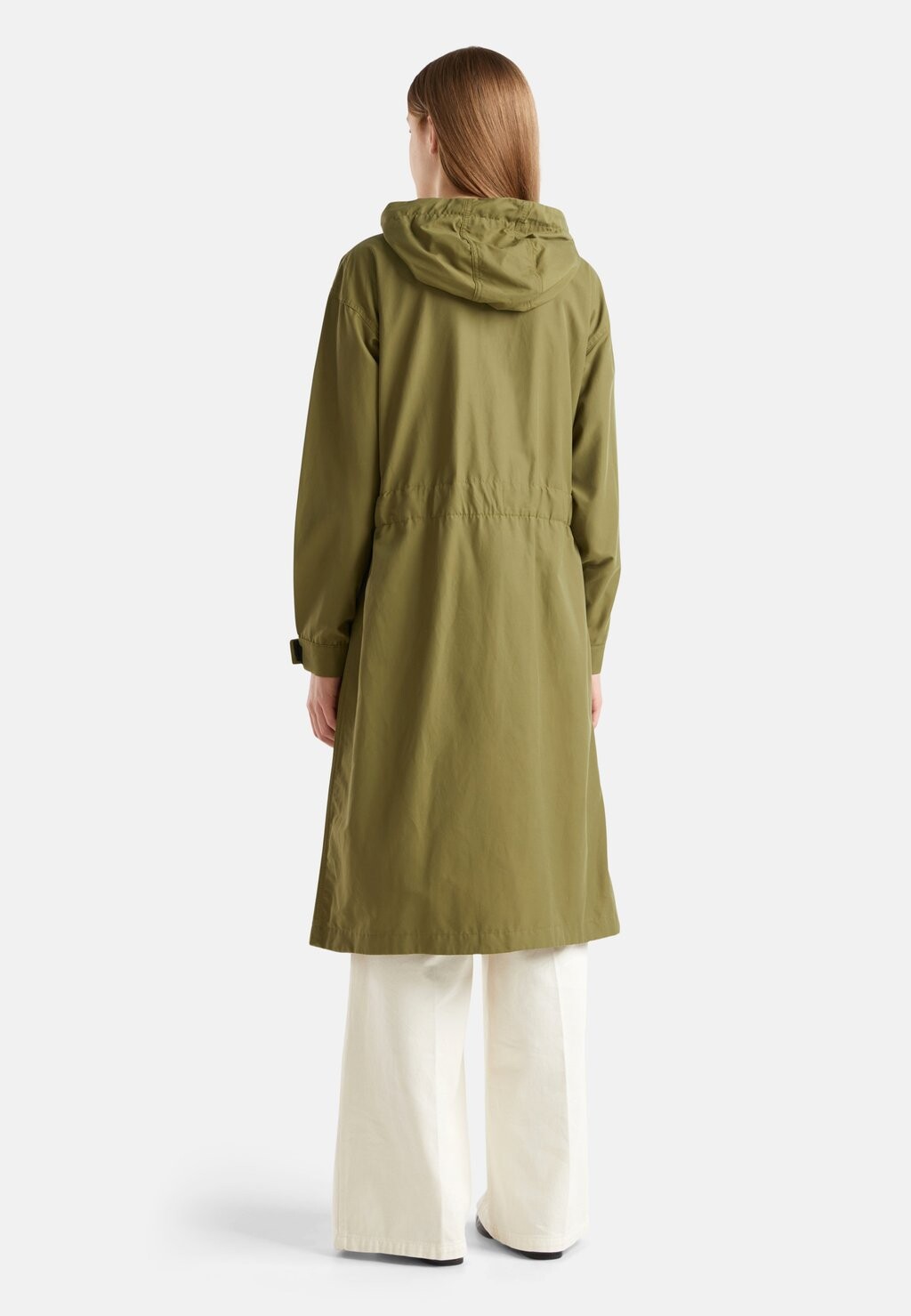 

Парка LONG WITH DRAWSTRING HOOD, FRONT ZIP. United Colors of Benetton, зеленый