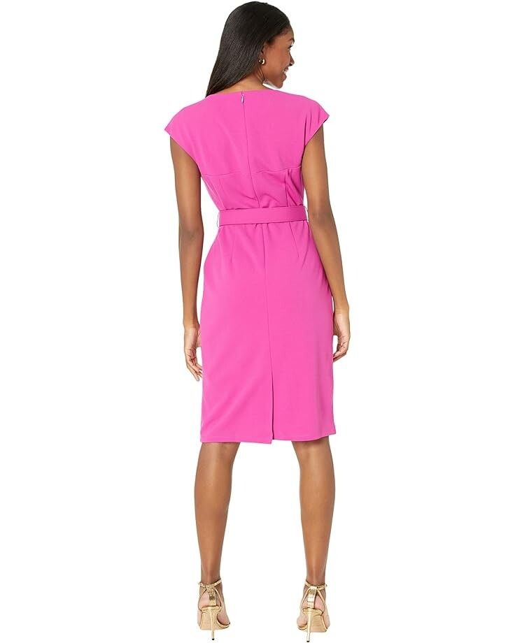 

Платье Maggy London Petite Square Neck Midi Dress, цвет Fuchsia Red