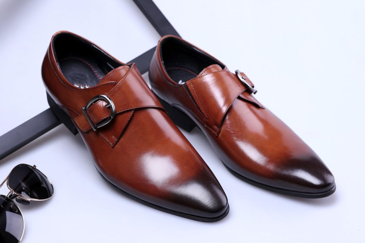 Мужские туфли Monk Strap Классические Ретро Формальные Деловые Лоферы Легкие Кожаные Слипоны Комфортные Носка Низкий Каблук Заостренный Носок Платиновая Пряжка Лоферы Оксфорды для Повседневной Элегантной Работы, Офиса и Свадьбы Geerta, коричневы... — фото 3