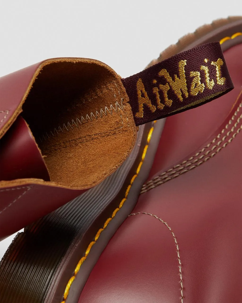 Ботинки винтажные Dr. Martens 1460 Made in England, красный — фото 3