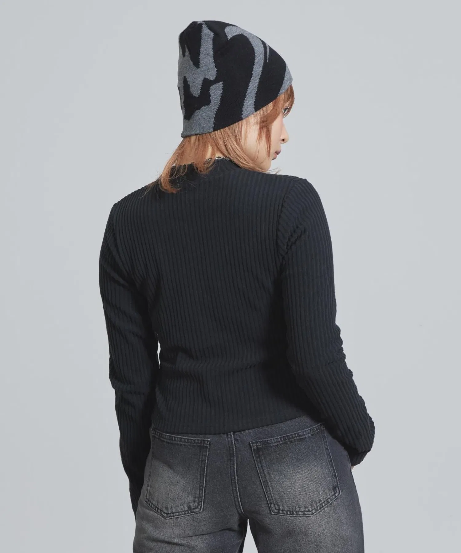 Женский облегающий кардиган Nike Sportswear Chill Knit с широкой ребристой отделкой IF0235-010, черный. — фото 2