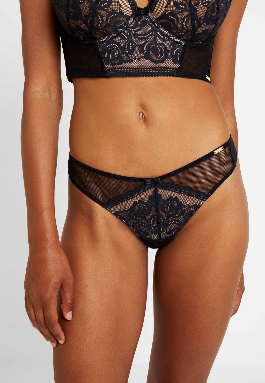 

Стринги Gossard