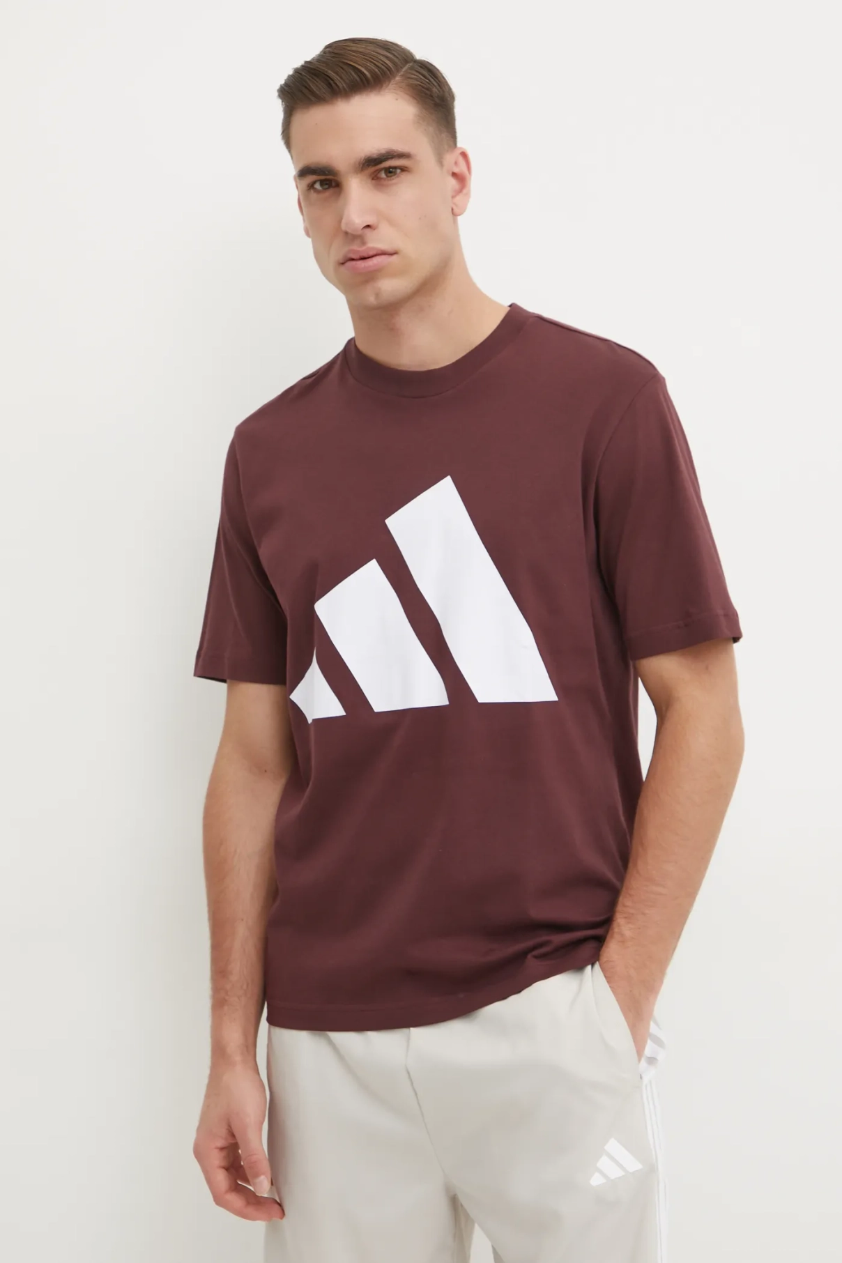 

Хлопковая футболка Essentials adidas, гранатовый