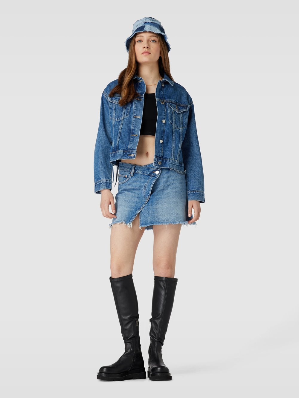 

Джинсовая куртка с эффектом поношенности Gina Tricot