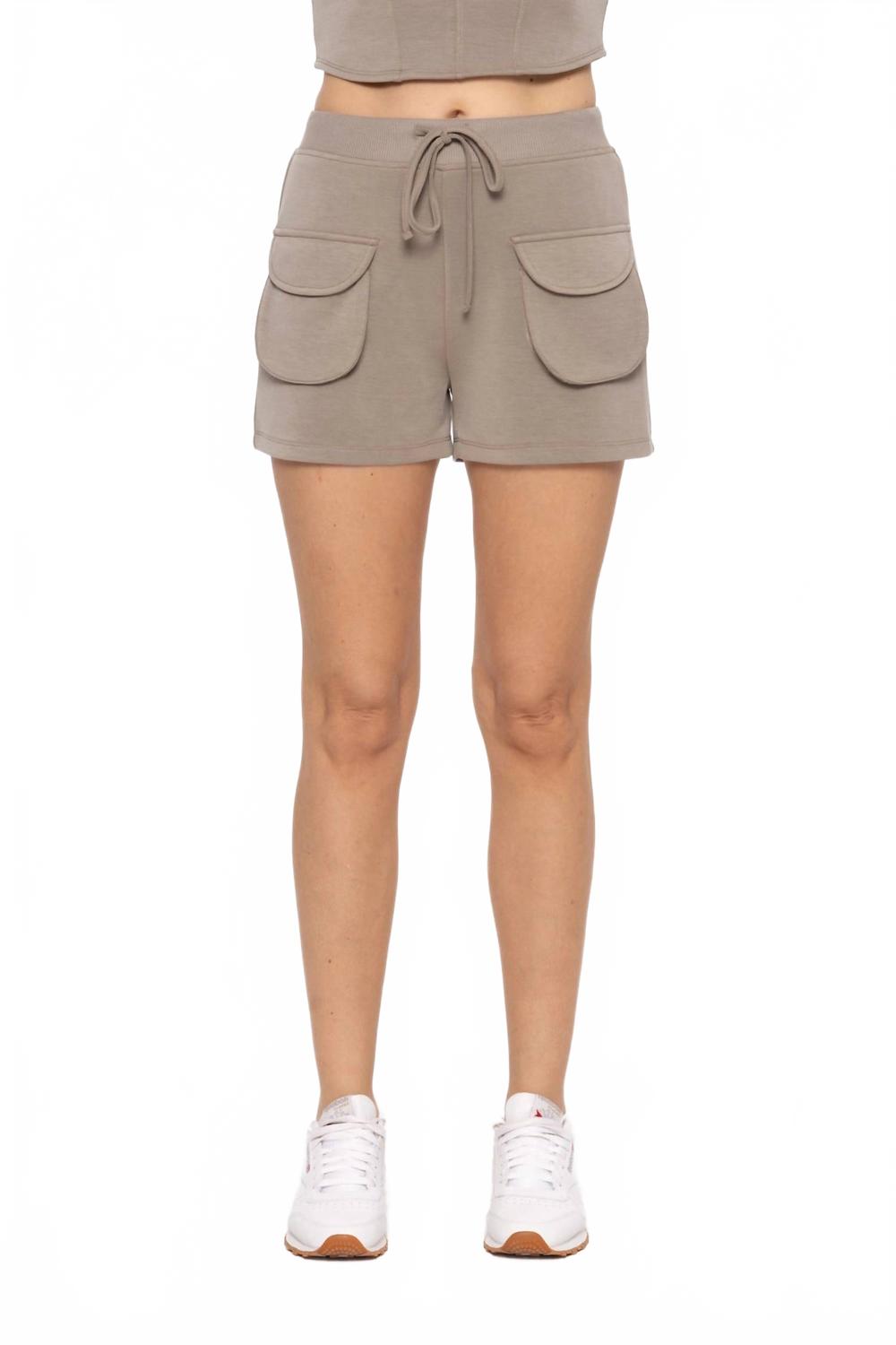 

Уютные карго-шорты в сером цвете Mono b, серый