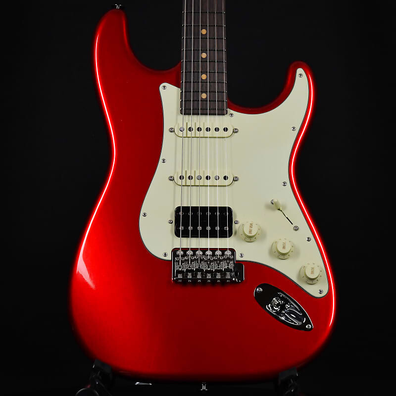 

Электрогитара Suhr Classic S Vintage HSS Limited Edition Candy Apple Red w/Roasted Maple Neck 2023