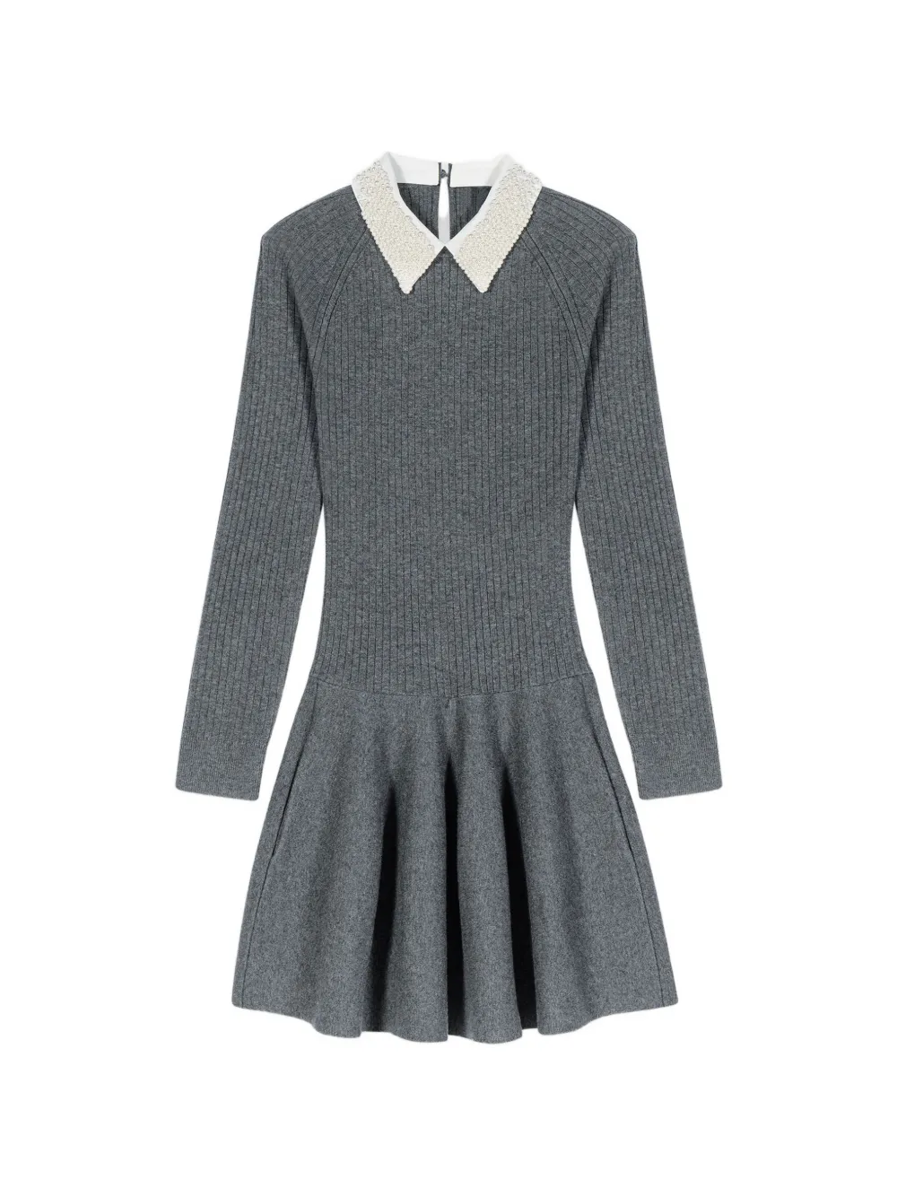 

Трикотажное мини-платье с бусинами на воротнике Maje, серый