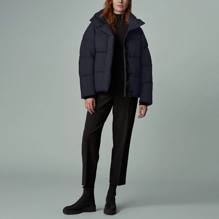 Футболка FW22 Пуховая куртка женская тёмно-синяя Canada Goose — фото 3