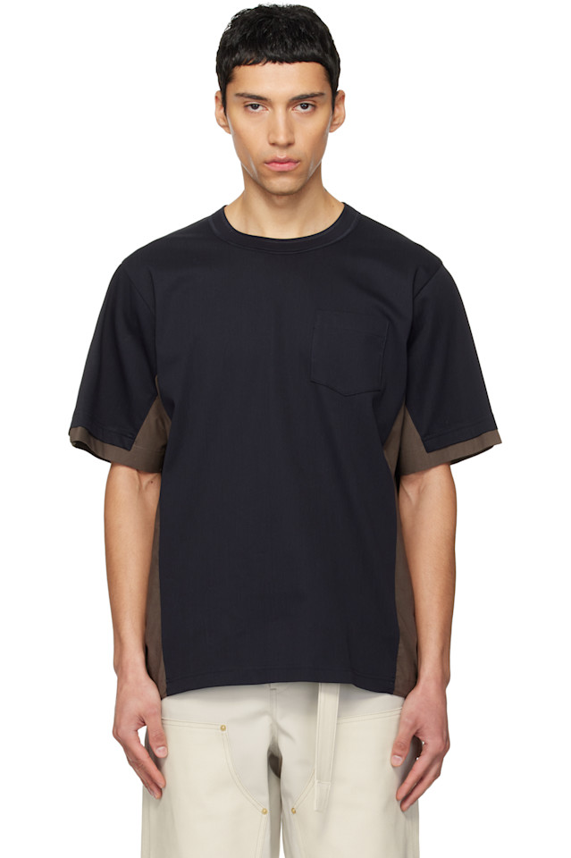 

Sacai Хлопковая футболка цвета темно-синего и бежевого, напоминающая пишущую машинку, и хлопковый трикотаж