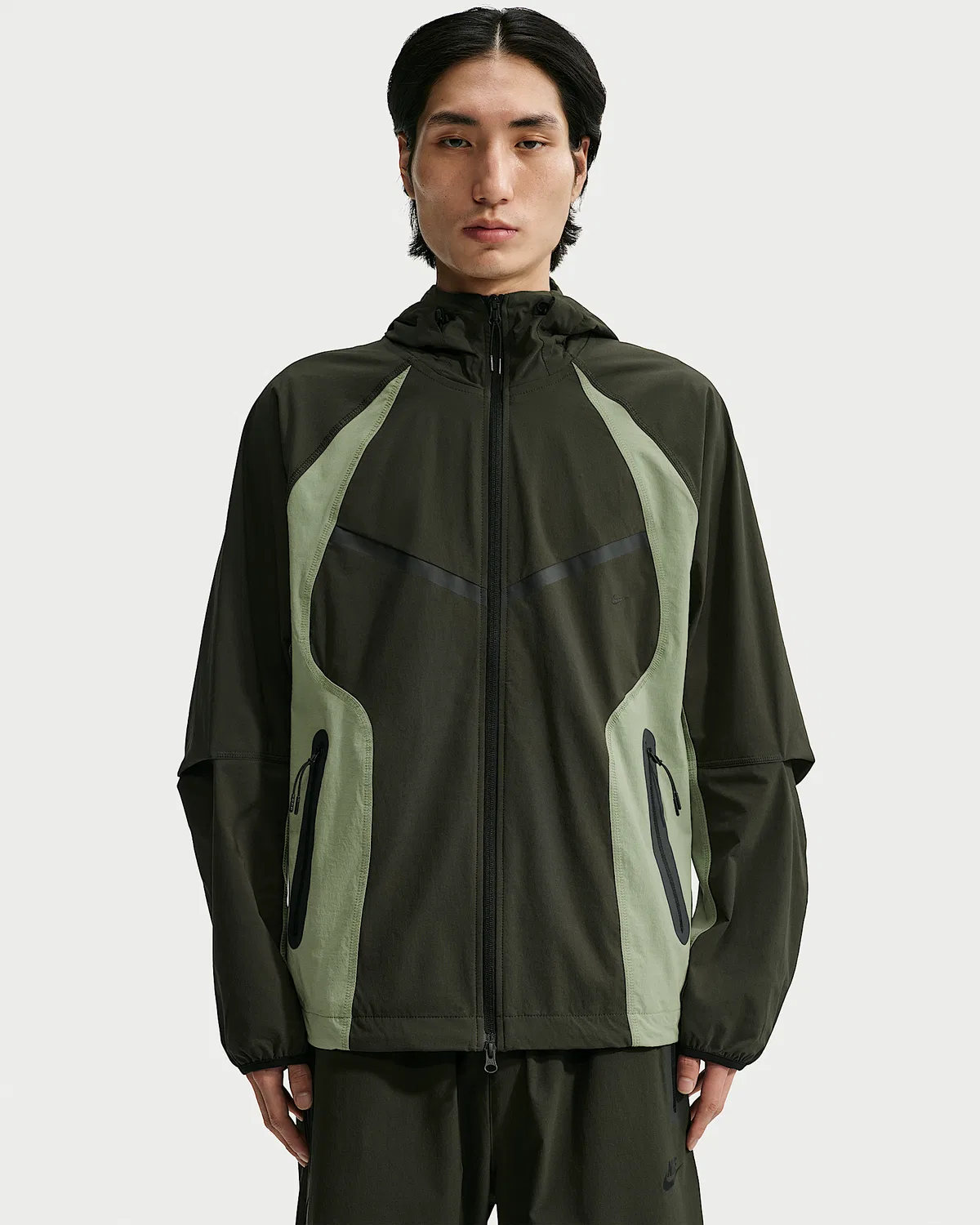 Мужская ветровка Nike Tech Dri-FIT Woven Color-Block Windrunner Loose Jacket, Sequoia/Oil Green/Black